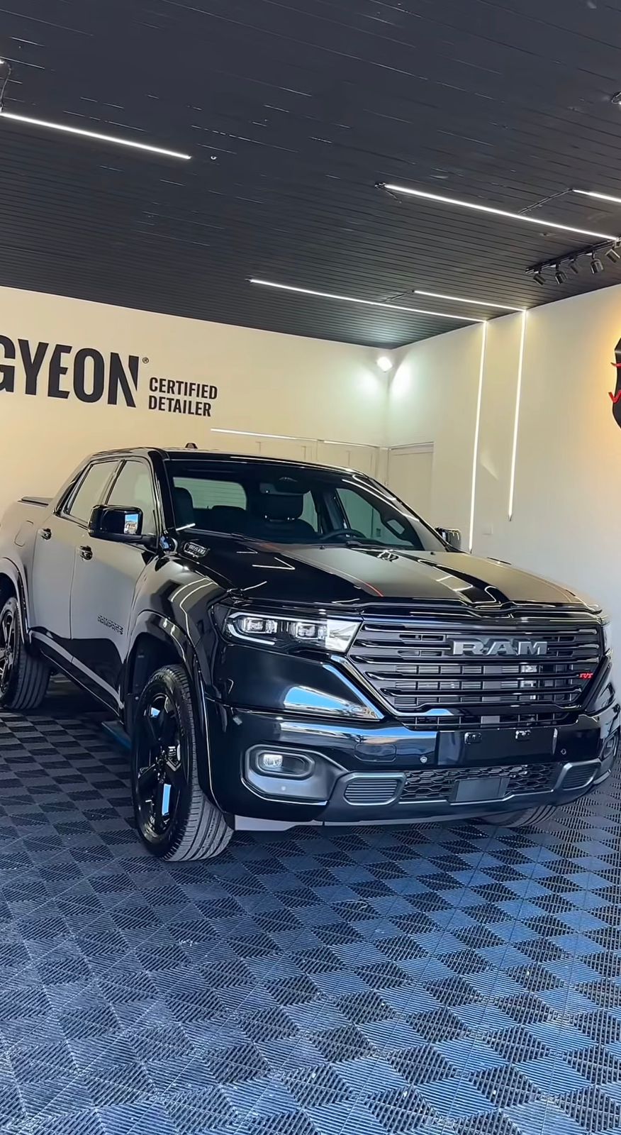 Serviço de detalhamento automotivo de luxo