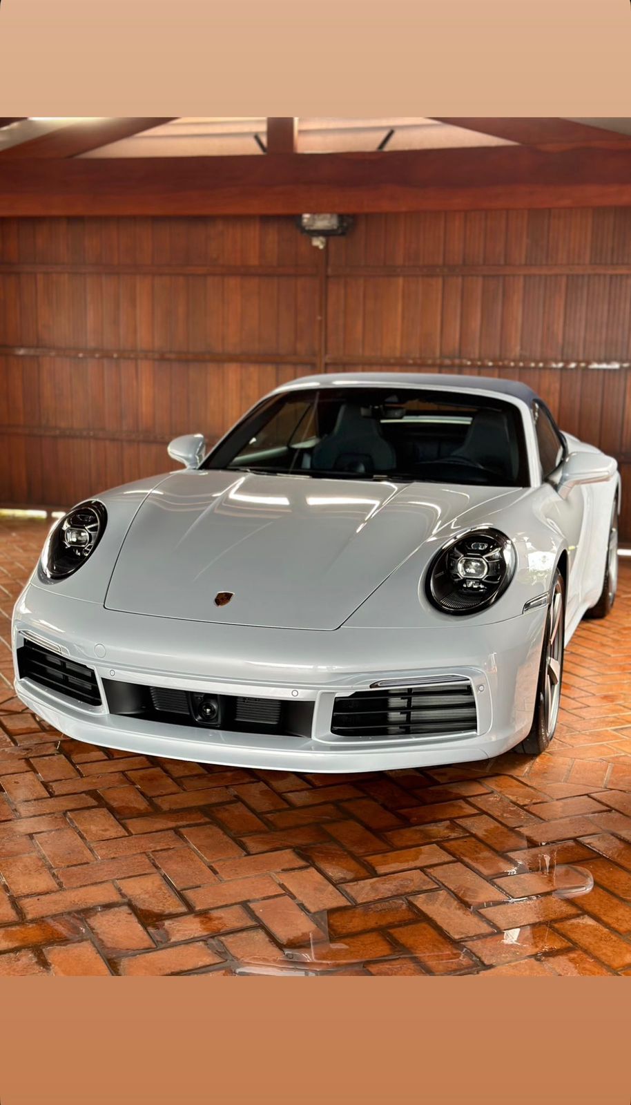 Roda de liga leve brilhando