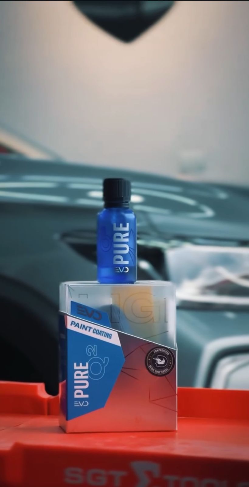 Carro esportivo preto